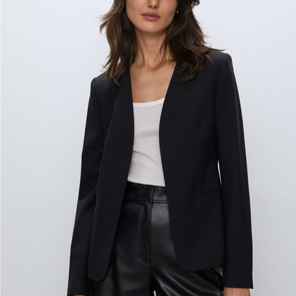 Aritzia Babaton Lexia Blazer Wool Collarless Fitted Jacket in Black 2
